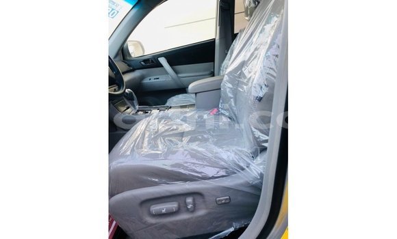 Buy Import Toyota Highlander Other Car in Import - Dubai in Somalia Buy Import Toyota Highlander Other Car in Import - Dubai in Somalia
