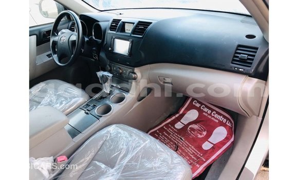 Buy Import Toyota Highlander Other Car in Import - Dubai in Somalia Buy Import Toyota Highlander Other Car in Import - Dubai in Somalia