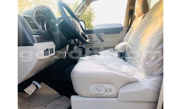 Buy Import Mitsubishi Pajero Black Car in Import - Dubai in Somalia Buy Import Mitsubishi Pajero Black Car in Import - Dubai in Somalia