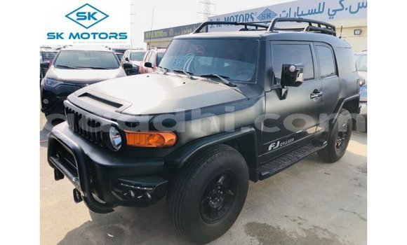 Buy Import Toyota FJ Cruiser Black Car in Import - Dubai in Somalia