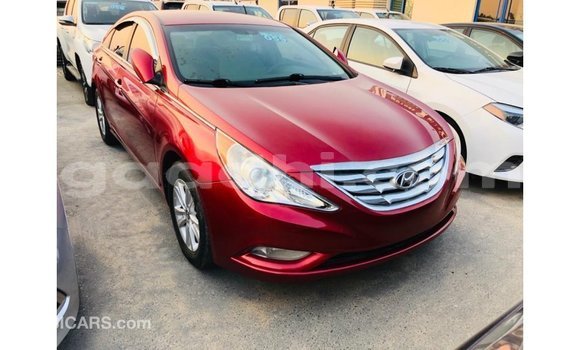 Imported Hyundai Sonata Red Makiinaa iti Import - Dubai keessatti Somalia keessatti Imported Hyundai Sonata Red Makiinaa iti Import - Dubai keessatti Somalia keessatti