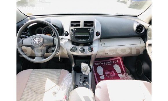 Acheter Import Utilitaire Toyota HiAce Bleu à Import - Dubai, Somalie Acheter Import Utilitaire Toyota HiAce Bleu à Import - Dubai, Somalie