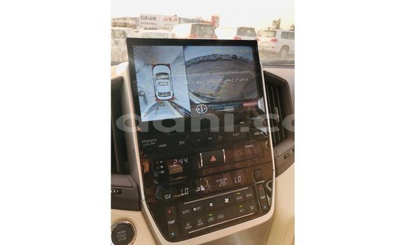 Imported Toyota Land Cruiser Black Makiinaa iti Import - Dubai keessatti Somalia keessatti Imported Toyota Land Cruiser Black Makiinaa iti Import - Dubai keessatti Somalia keessatti