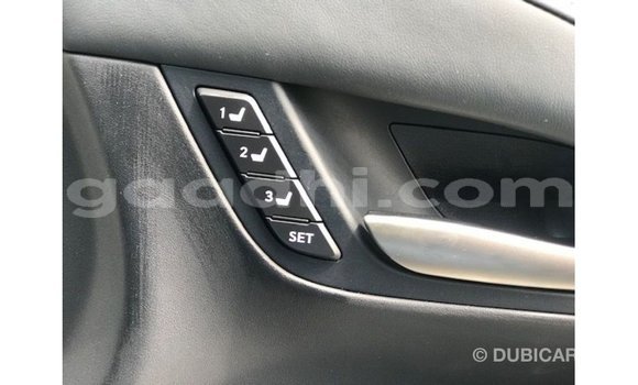 Acheter Import Voiture Lexus LX Blanc à Import - Dubai, Somalie Acheter Import Voiture Lexus LX Blanc à Import - Dubai, Somalie