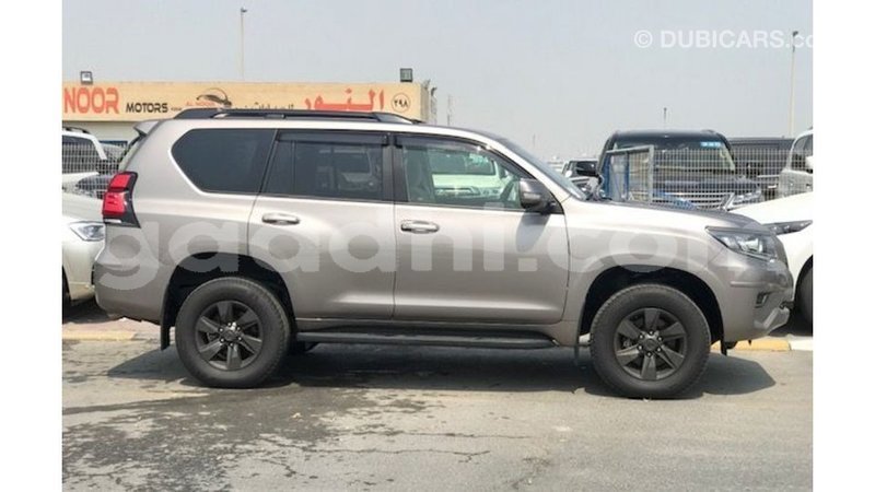 Big with watermark toyota prado somalia import dubai 4976