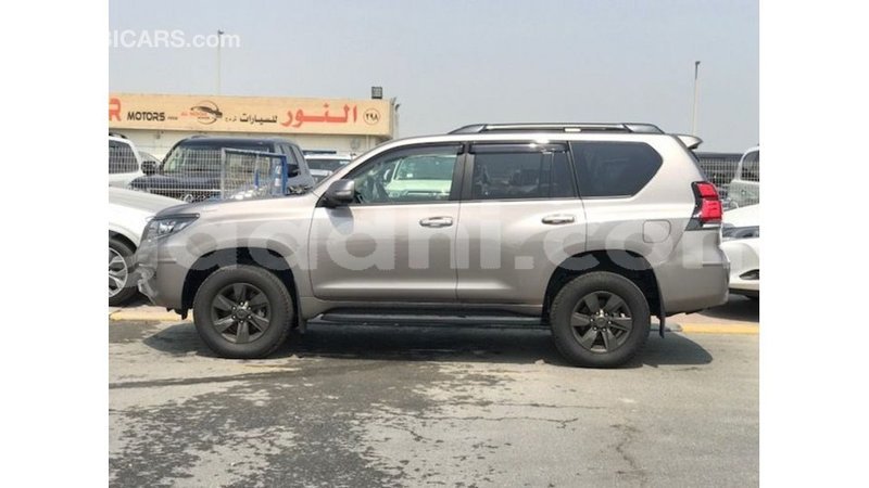 Big with watermark toyota prado somalia import dubai 4976