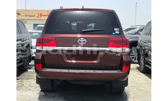 Acheter Import Voiture Toyota Land Cruiser Rouge à Import - Dubai, Somalie Acheter Import Voiture Toyota Land Cruiser Rouge à Import - Dubai, Somalie