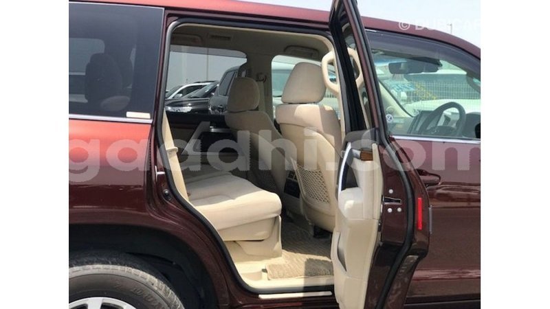 Big with watermark toyota land cruiser somalia import dubai 4981