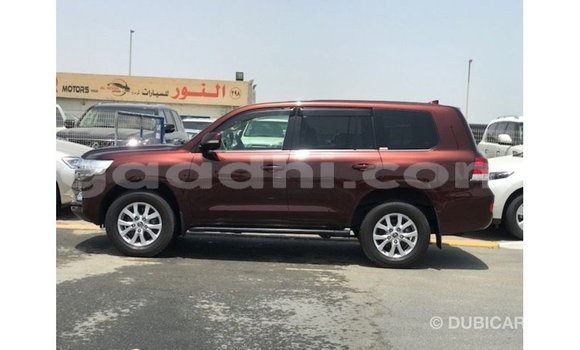 Acheter Import Voiture Toyota Land Cruiser Rouge à Import - Dubai, Somalie Acheter Import Voiture Toyota Land Cruiser Rouge à Import - Dubai, Somalie