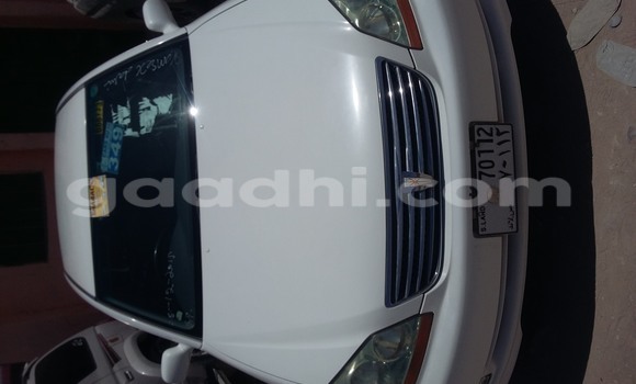 Oofamaa Toyota 4Runner White Makiinaa iti Hargeysa keessatti Somaliland keessatti Oofamaa Toyota 4Runner White Makiinaa iti Hargeysa keessatti Somaliland keessatti