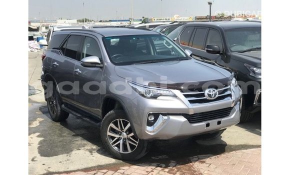 ይግዙ Imported Toyota Fortuner ሌላ መኪና በ Import - Dubai በ ሶማሊያ ይግዙ Imported Toyota Fortuner ሌላ መኪና በ Import - Dubai በ ሶማሊያ