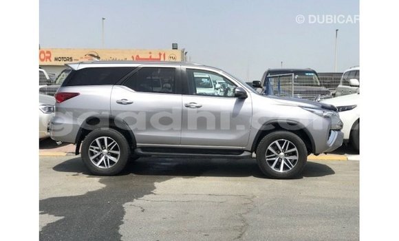 ይግዙ Imported Toyota Fortuner ሌላ መኪና በ Import - Dubai በ ሶማሊያ ይግዙ Imported Toyota Fortuner ሌላ መኪና በ Import - Dubai በ ሶማሊያ