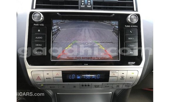 Acheter Import Voiture Toyota Prado Noir à Import - Dubai, Somalie Acheter Import Voiture Toyota Prado Noir à Import - Dubai, Somalie