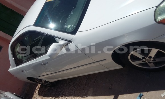 Oofamaa Toyota 4Runner White Makiinaa iti Hargeysa keessatti Somaliland keessatti Oofamaa Toyota 4Runner White Makiinaa iti Hargeysa keessatti Somaliland keessatti