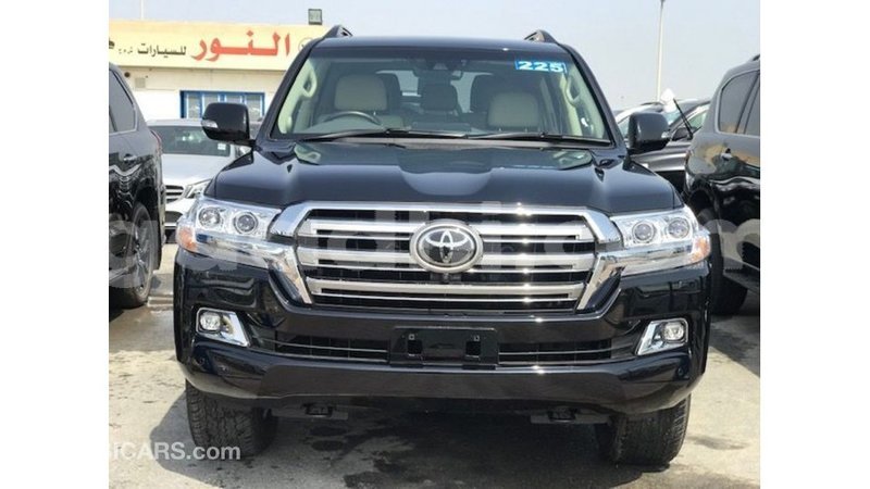 Big with watermark toyota land cruiser somalia import dubai 4997