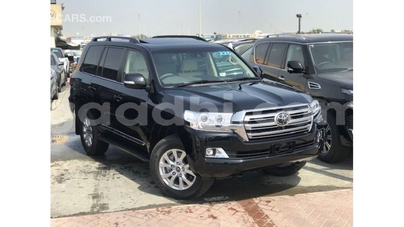 Big with watermark toyota land cruiser somalia import dubai 4997