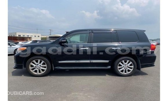 ይግዙ Imported Toyota Land Cruiser ጥቁር መኪና በ Import - Dubai በ ሶማሊያ ይግዙ Imported Toyota Land Cruiser ጥቁር መኪና በ Import - Dubai በ ሶማሊያ