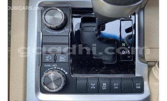 ይግዙ Imported Toyota Land Cruiser ሌላ መኪና በ Import - Dubai በ ሶማሊያ ይግዙ Imported Toyota Land Cruiser ሌላ መኪና በ Import - Dubai በ ሶማሊያ