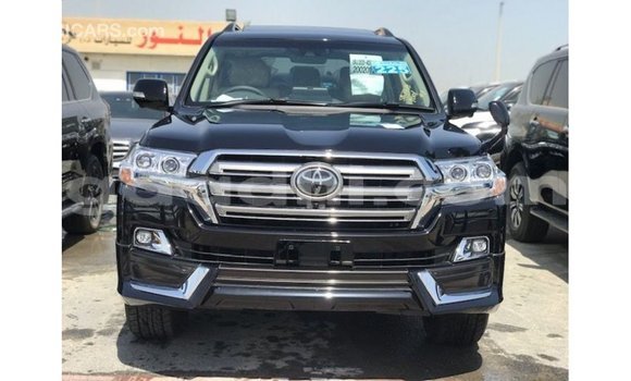 ይግዙ Imported Toyota Land Cruiser ጥቁር መኪና በ Import - Dubai በ ሶማሊያ ይግዙ Imported Toyota Land Cruiser ጥቁር መኪና በ Import - Dubai በ ሶማሊያ