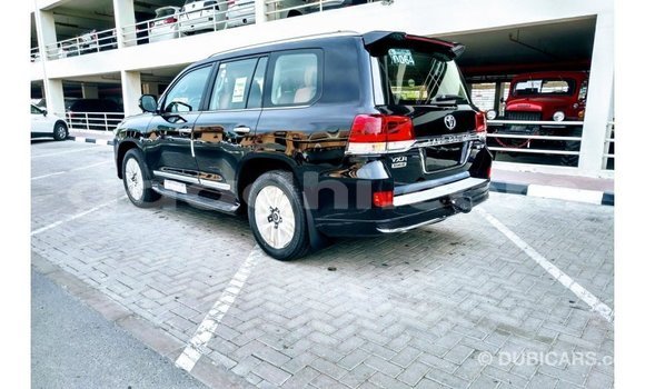 اشتري Imported Toyota Land Cruiser أسود سيارة في Import - Dubai في الصومال اشتري Imported Toyota Land Cruiser أسود سيارة في Import - Dubai في الصومال