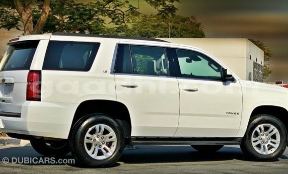 Nunua Imported Chevrolet Tahoe Nyeupe Gari ndani ya Import - Dubai nchini Somalia Nunua Imported Chevrolet Tahoe Nyeupe Gari ndani ya Import - Dubai nchini Somalia