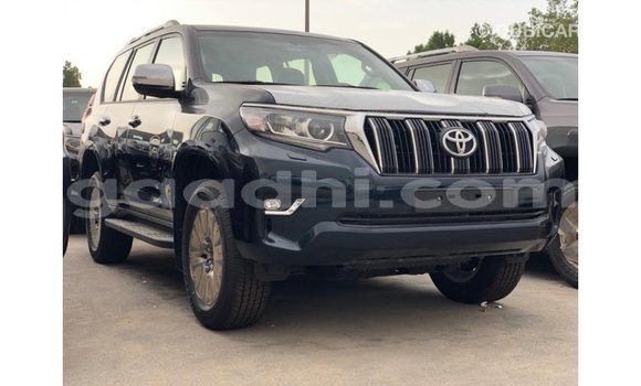 Acheter Import Voiture Toyota Prado Bleu à Import - Dubai, Somalie Acheter Import Voiture Toyota Prado Bleu à Import - Dubai, Somalie