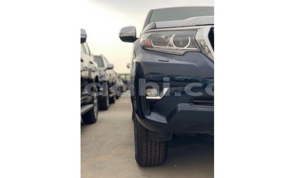 Acheter Import Voiture Toyota Prado Bleu à Import - Dubai, Somalie Acheter Import Voiture Toyota Prado Bleu à Import - Dubai, Somalie