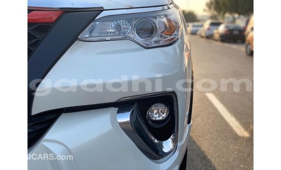 Imported Toyota Fortuner White Makiinaa iti Import - Dubai keessatti Somalia keessatti Imported Toyota Fortuner White Makiinaa iti Import - Dubai keessatti Somalia keessatti