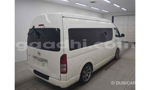 ይግዙ Imported Toyota Hiace ነጭ መኪና በ Import - Dubai በ ሶማሊያ ይግዙ Imported Toyota Hiace ነጭ መኪና በ Import - Dubai በ ሶማሊያ