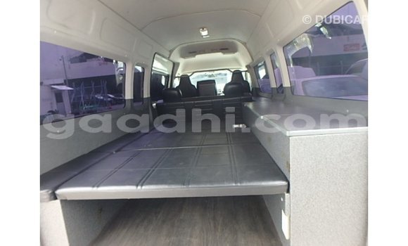 ይግዙ Imported Toyota Hiace ነጭ መኪና በ Import - Dubai በ ሶማሊያ ይግዙ Imported Toyota Hiace ነጭ መኪና በ Import - Dubai በ ሶማሊያ