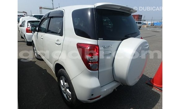 ይግዙ Imported Toyota Rush ነጭ መኪና በ Import - Dubai በ ሶማሊያ ይግዙ Imported Toyota Rush ነጭ መኪና በ Import - Dubai በ ሶማሊያ