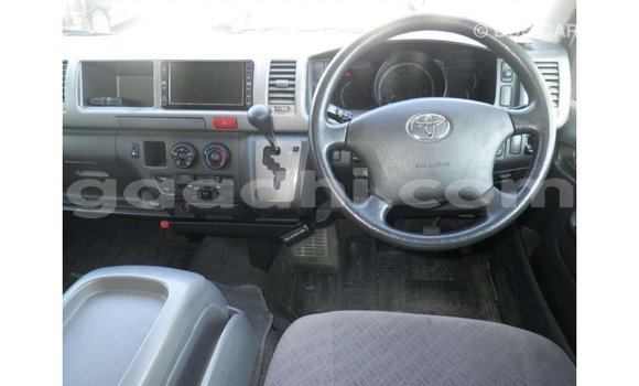 اشتري Imported Toyota Hiace أبيض سيارة في Import - Dubai في الصومال اشتري Imported Toyota Hiace أبيض سيارة في Import - Dubai في الصومال
