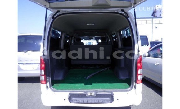اشتري Imported Toyota Hiace أبيض سيارة في Import - Dubai في الصومال اشتري Imported Toyota Hiace أبيض سيارة في Import - Dubai في الصومال