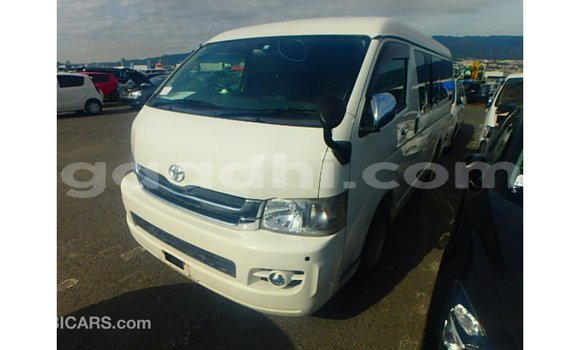 اشتري Imported Toyota Hiace أبيض سيارة في Import - Dubai في الصومال اشتري Imported Toyota Hiace أبيض سيارة في Import - Dubai في الصومال