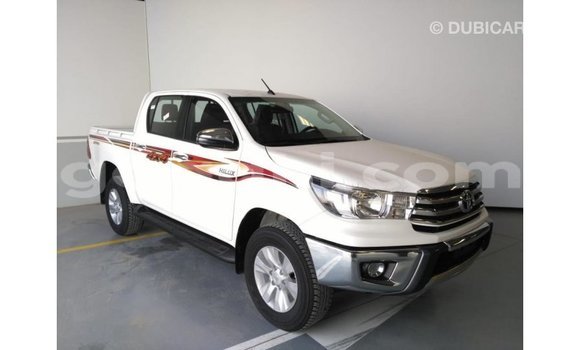 اشتري Imported Toyota Hilux أبيض سيارة في Import - Dubai في الصومال اشتري Imported Toyota Hilux أبيض سيارة في Import - Dubai في الصومال