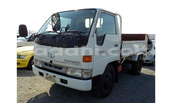 Buy Import Toyota Dyna White Truck in Import - Dubai in Somalia Buy Import Toyota Dyna White Truck in Import - Dubai in Somalia