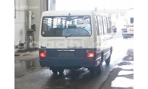 اشتري Imported Toyota Coaster أبيض سيارة في Import - Dubai في الصومال اشتري Imported Toyota Coaster أبيض سيارة في Import - Dubai في الصومال