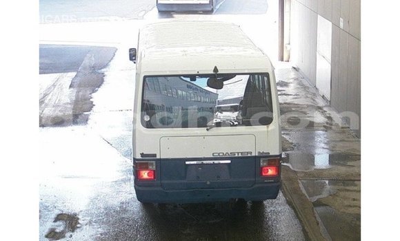 اشتري Imported Toyota Coaster أبيض سيارة في Import - Dubai في الصومال اشتري Imported Toyota Coaster أبيض سيارة في Import - Dubai في الصومال