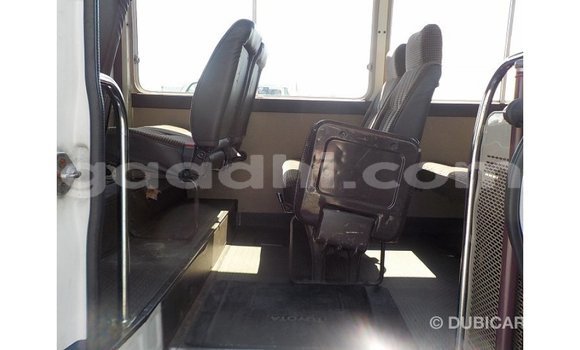 اشتري Imported Toyota Coaster أبيض سيارة في Import - Dubai في الصومال اشتري Imported Toyota Coaster أبيض سيارة في Import - Dubai في الصومال