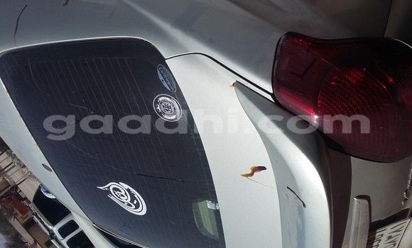 Oofamaa Toyota Verso Silver Makiinaa iti Hargeysa keessatti Somaliland keessatti Oofamaa Toyota Verso Silver Makiinaa iti Hargeysa keessatti Somaliland keessatti