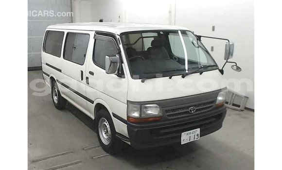ይግዙ Imported Toyota Hiace ነጭ መኪና በ Import - Dubai በ ሶማሊያ ይግዙ Imported Toyota Hiace ነጭ መኪና በ Import - Dubai በ ሶማሊያ