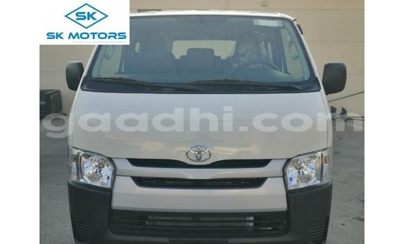 Buy Import Toyota DA White Truck in Import - Dubai in Somalia