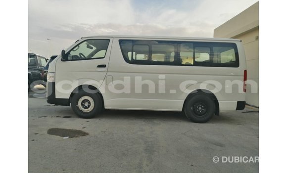 اشتري Imported Toyota DA أبيض شاحنة في Import - Dubai في الصومال اشتري Imported Toyota DA أبيض شاحنة في Import - Dubai في الصومال