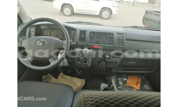 اشتري Imported Toyota DA أبيض شاحنة في Import - Dubai في الصومال اشتري Imported Toyota DA أبيض شاحنة في Import - Dubai في الصومال