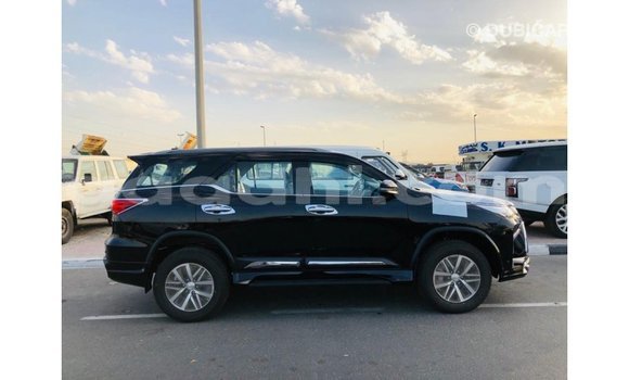 اشتري Imported Toyota Fortuner أسود سيارة في Import - Dubai في الصومال اشتري Imported Toyota Fortuner أسود سيارة في Import - Dubai في الصومال