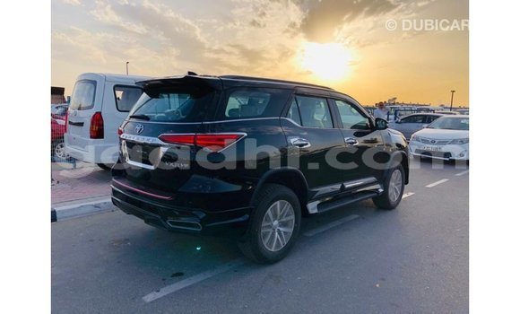 اشتري Imported Toyota Fortuner أسود سيارة في Import - Dubai في الصومال اشتري Imported Toyota Fortuner أسود سيارة في Import - Dubai في الصومال