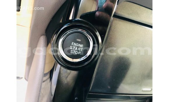 Buy Import Toyota Prado White Car in Import - Dubai in Somalia Buy Import Toyota Prado White Car in Import - Dubai in Somalia