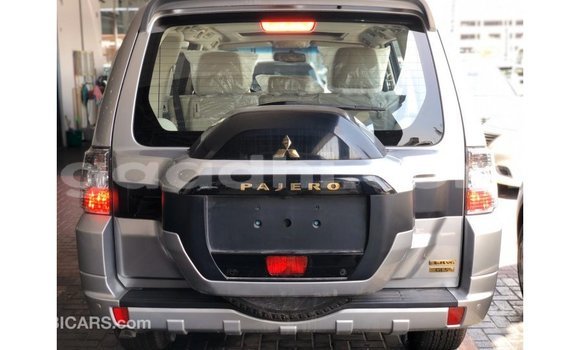 اشتري Imported Mitsubishi Pajero آخر سيارة في Import - Dubai في الصومال اشتري Imported Mitsubishi Pajero آخر سيارة في Import - Dubai في الصومال