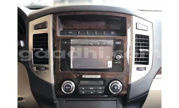 اشتري Imported Mitsubishi Pajero آخر سيارة في Import - Dubai في الصومال اشتري Imported Mitsubishi Pajero آخر سيارة في Import - Dubai في الصومال