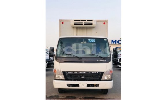 Acheter Import Utilitaire Mitsubishi L400 Blanc à Import - Dubai, Somalie Acheter Import Utilitaire Mitsubishi L400 Blanc à Import - Dubai, Somalie